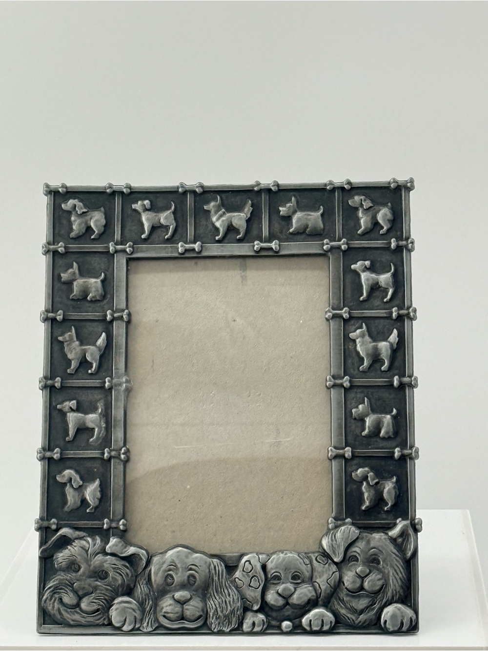 Dog Motif Picture Frame in Pewter Gray - Classic Pet Design